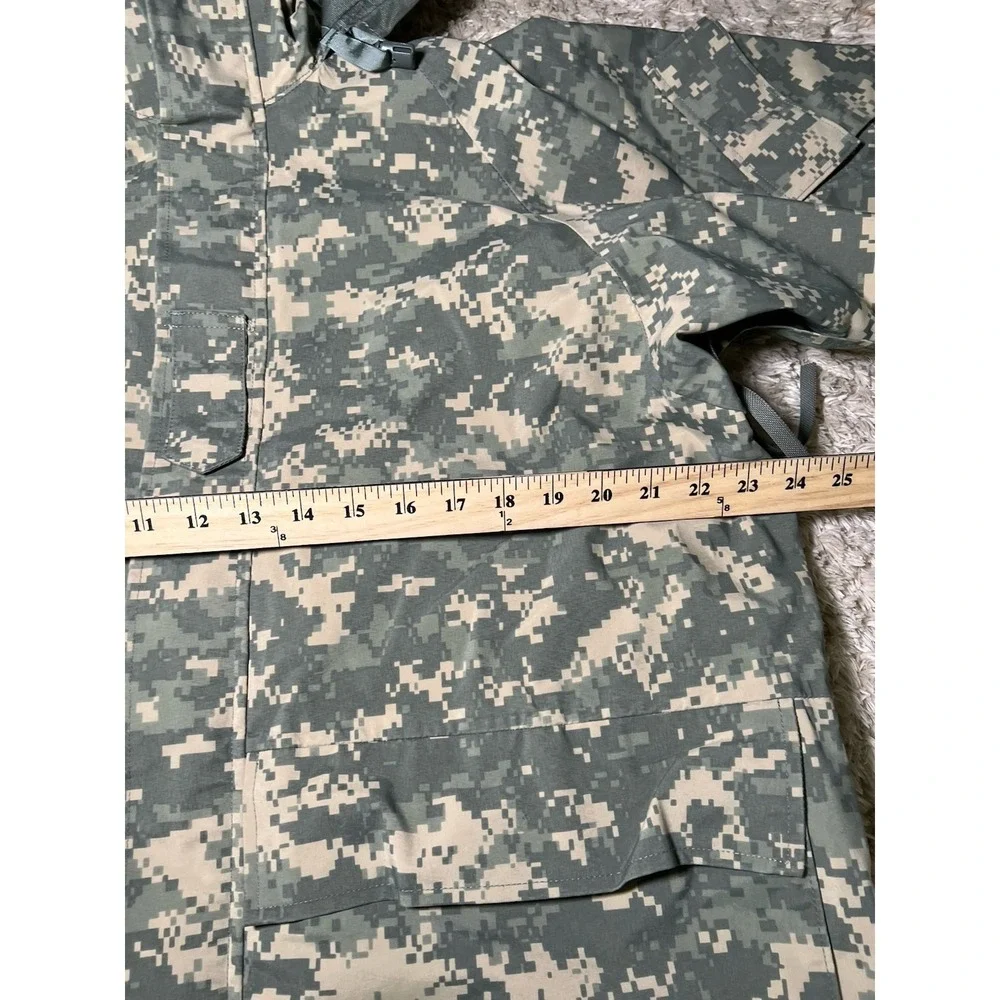 Military Uniform Size Large Gore-Tex Cold Universal Camo Pants Medium Jacket